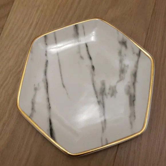Ring dish - Picture 1 of 1